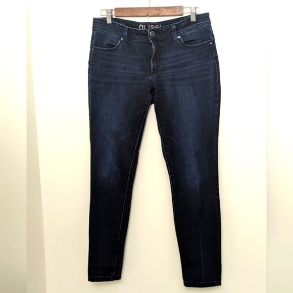 DL1961 Jeans 27 Womens 4 Way Stretch Comfort Dark Denim Mid Rise Skinny Straight - Picture 1 of 6